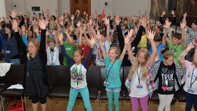 Fliegerlied zum Auftakt | Foto: Rolf Poss