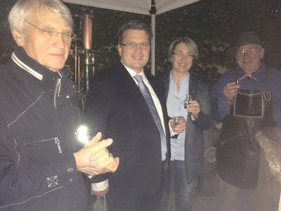 Auch Max Buchner mit seiner mobilen Brennerei war vor Ort.