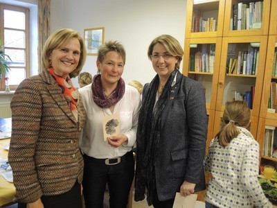 Karin Seehofer, Karina Bittl (Gartenbauverein Landershofen), Tanja Schorer-Demel
