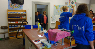 Besuch der Erstaufnahme-Einrichtung in den R�umlichkeiten der ehemaligen M�dchen-Realschule �Maria Ward�