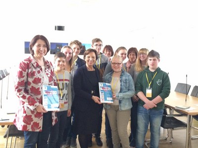 Ich habe mich sehr gefreut, dass die Sch�lerinnen und Sch�ler der Maria Ward Realschule ihr erfolgreiches Projekt 